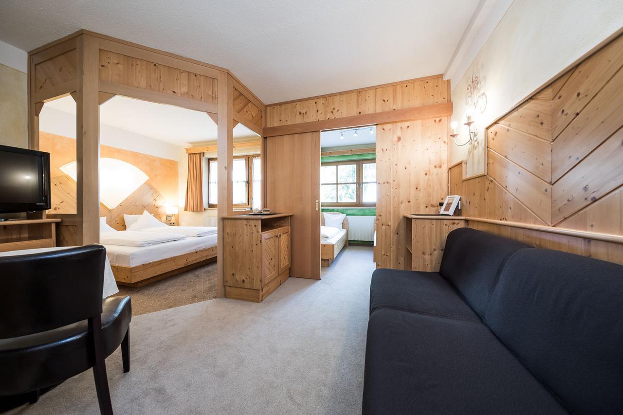 Cappella Natura Vitalis Hotel ノイシュティフト・イム・シュトゥーバイタール エクステリア 写真